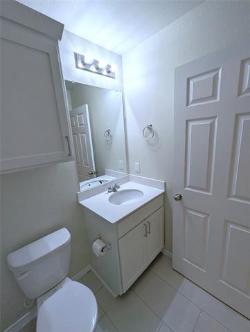 Building Photo - 704 Rivers Creek Ln