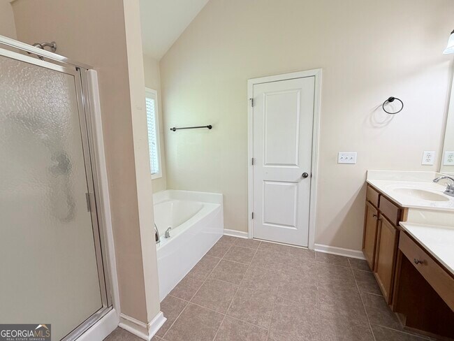 Building Photo - 259 Ascott Ln