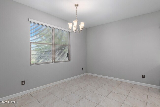 Building Photo - 30000 W Fairmount Ave