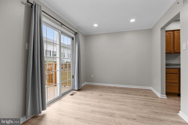 Building Photo - 115 Goldfinch Ct