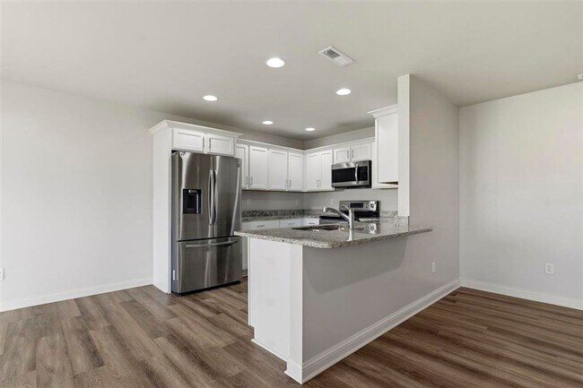Building Photo - 7191 Seagraves Ct