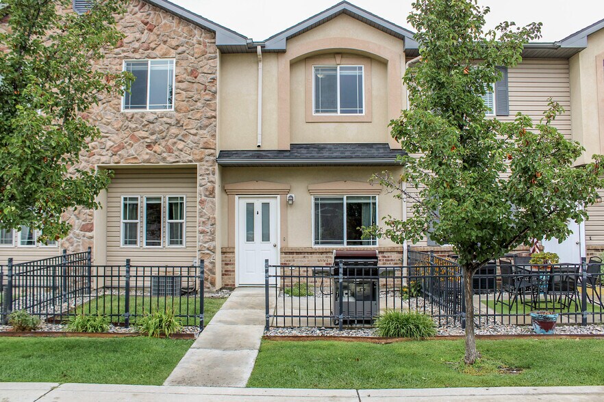 Building Photo - 462 W 1490 N