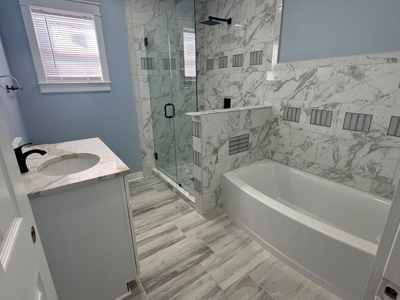 Building Photo - 1008 Rockland Cir SW