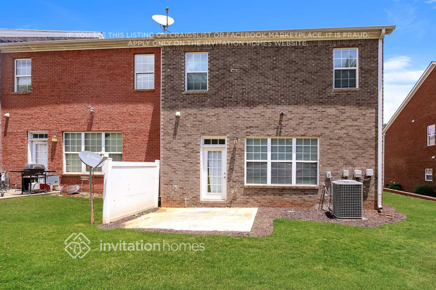 Building Photo - 195 Green Bridge Ct SE