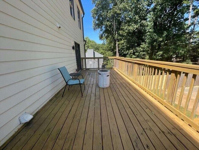 Building Photo - 759 Brownlee Ln