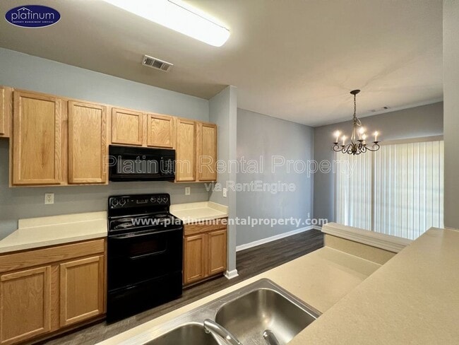 Building Photo - 1106 Treymont Ln SW
