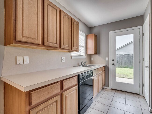 Building Photo - Cozy 2 bed 2 bath in Norman