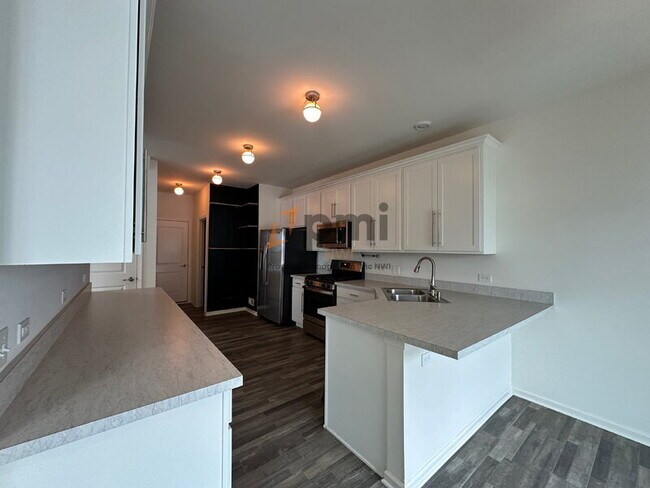 Building Photo - 1765 E 110th Pl