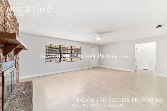 Building Photo - 10921 SE 51st Ct