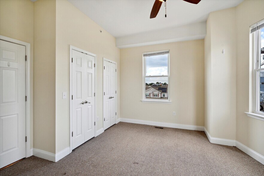 Building Photo - 1832 W Montgomery Ave