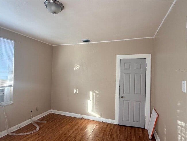 Building Photo - 2912 Ybor St