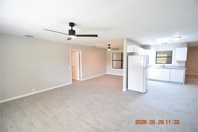 Building Photo - 4060 N Little Hawk Point