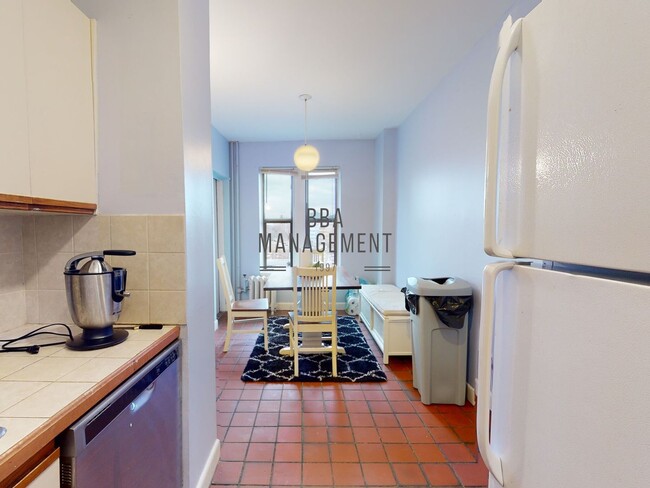 Building Photo - HOT FENWAY LISTING!!!!!