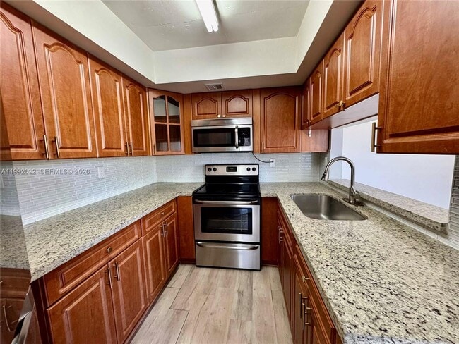 Building Photo - 8335 SW 152nd Ave