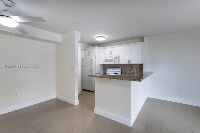 Building Photo - 8305 SW 72nd Ave