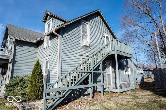 Building Photo - 156 W Main St
