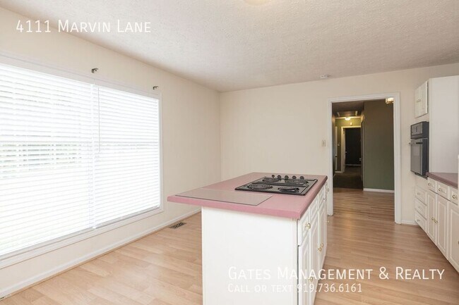 Building Photo - 4111 Marvin Ln