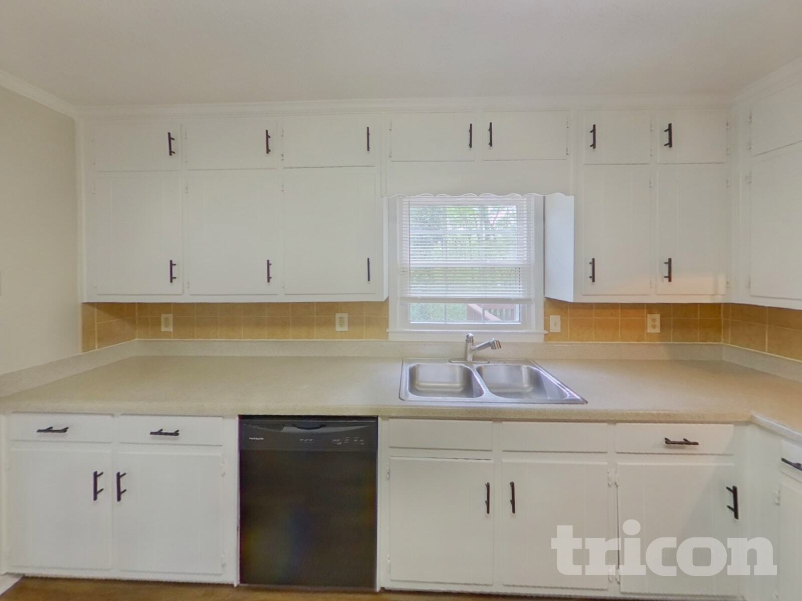 Building Photo - 507 Ironwood Ct SE