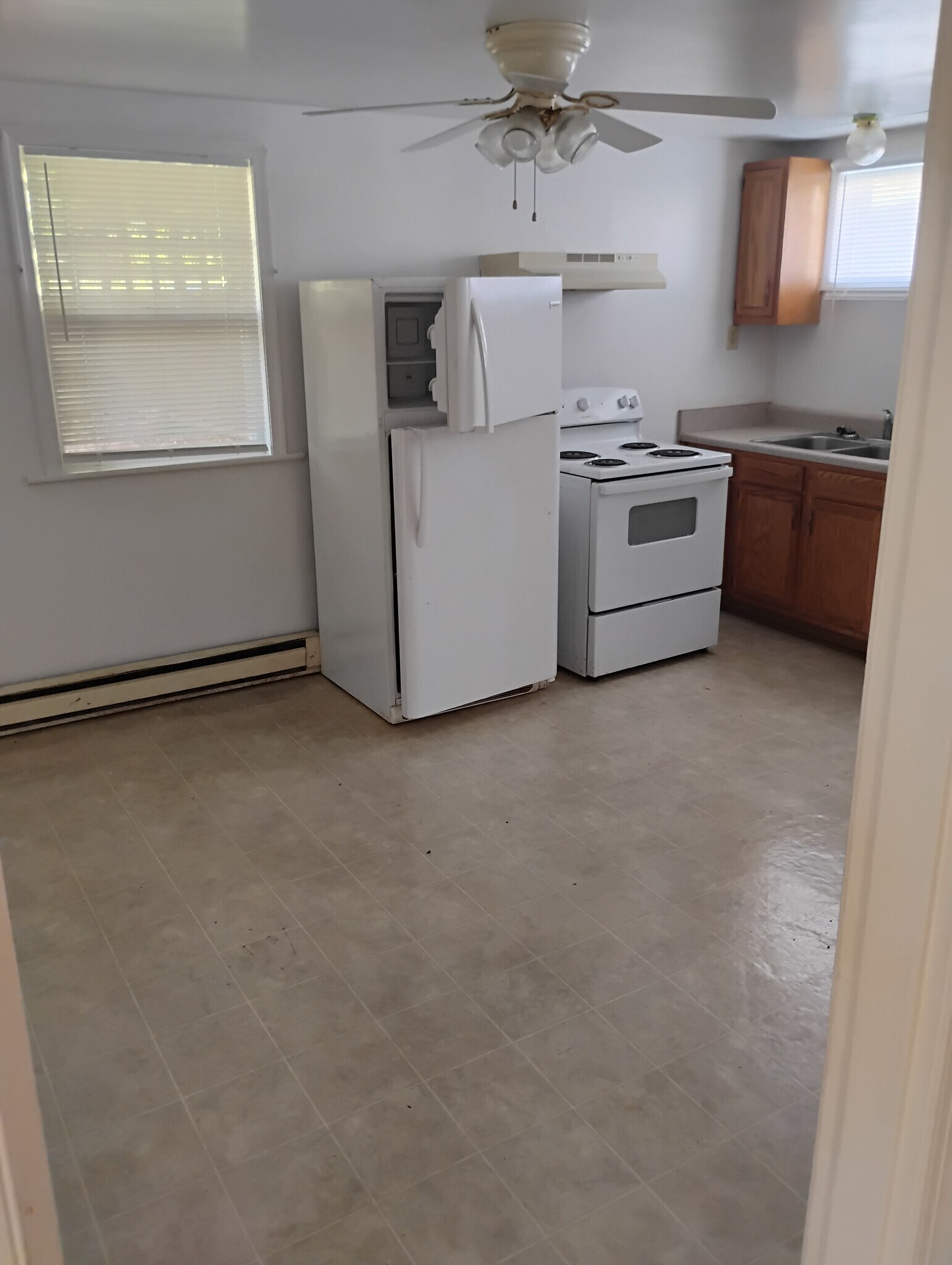 Building Photo - 701 Orchard St