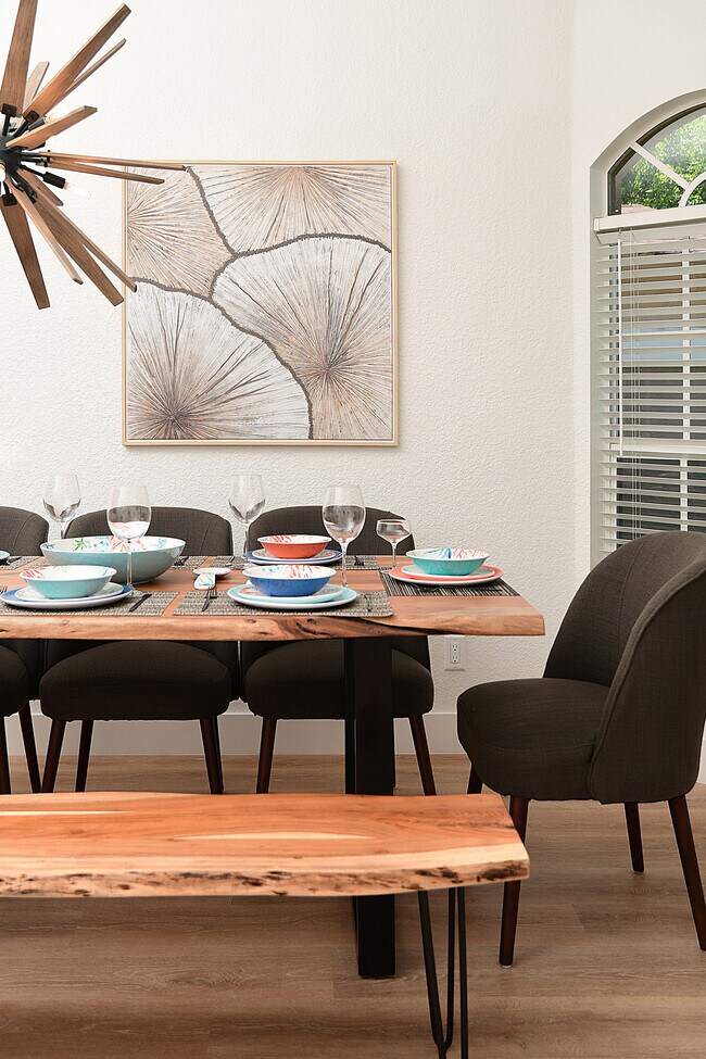 Building Photo - 823 96th Ave N