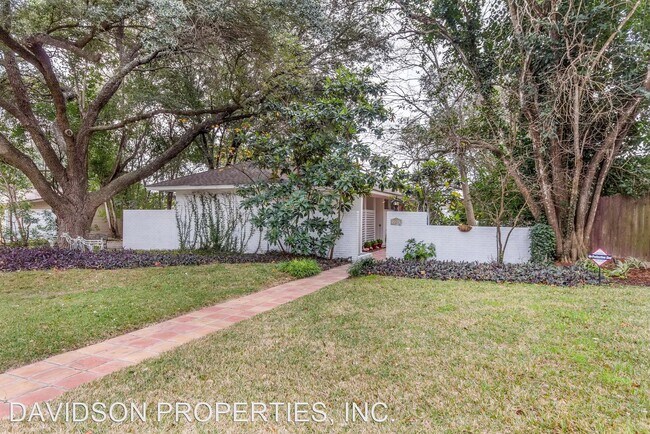 Primary Photo - 3 br, 2 bath House - 724 Eventide Dr