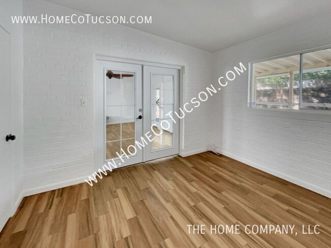 Building Photo - 720 W Alturas St