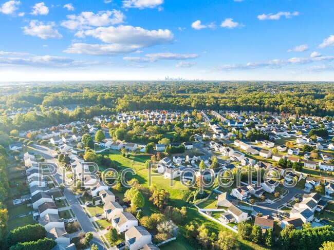 Building Photo - 9115 Old Ash Ct