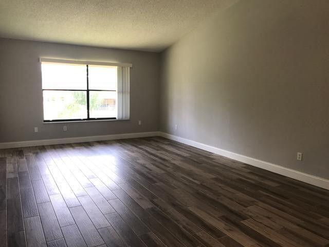 Building Photo - 13025 Northshire Trail