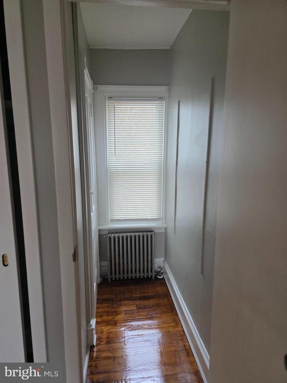 Building Photo - 1003 Maple St