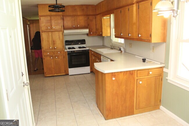 Building Photo - 1179 Old Coach Rd