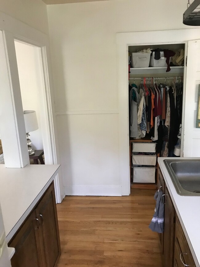 Building Photo - One Bedroom In 4-Plex Close To Chautauqua ...