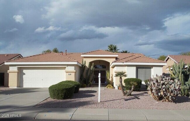Primary Photo - 836 W Cooley Dr
