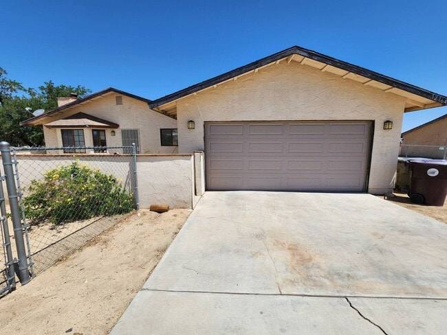 Building Photo - Spacious is The Word!