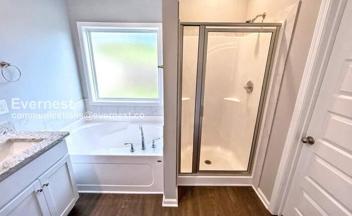 Building Photo - 1028 Echo Rdg Rd