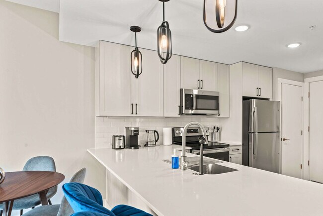 Building Photo - 916 N Delaware Ave