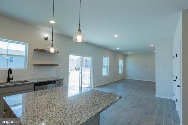 Building Photo - 37 Diving Scaup Rd