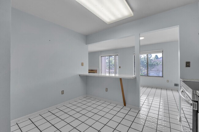 Building Photo - 5406 Carol Run W