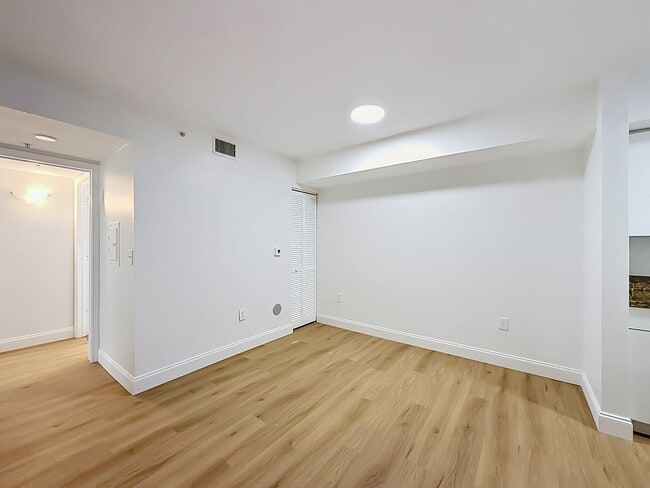 Building Photo - Super Cozy 2 bedroom in Desirable Neighborhood in coconut creek