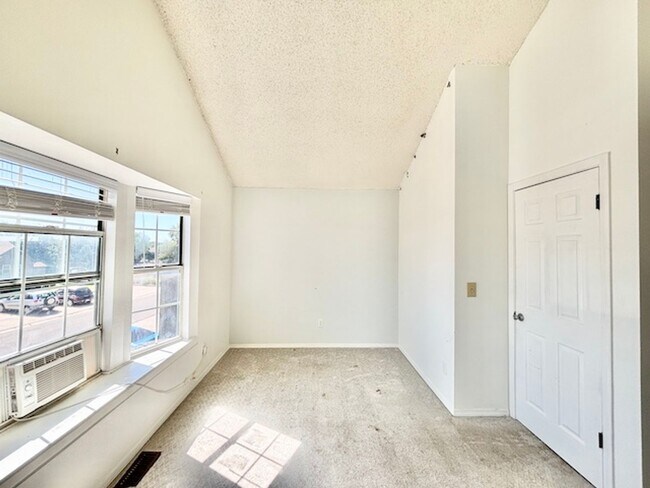 Building Photo - 17315 E Rice Cir
