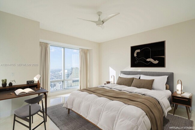 Building Photo - 1425 Brickell Ave