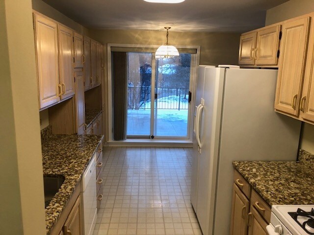 Building Photo - 129 Acacia Cir