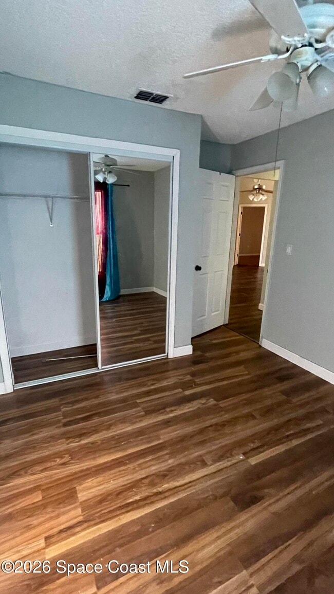 Building Photo - 2555 Street Pauls Dr