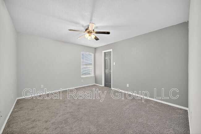 Building Photo - 140 Clapboard Run