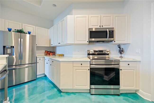 Building Photo - 2743 First St