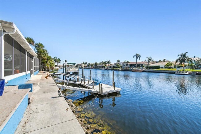 Building Photo - 5050 Porpoise Pl