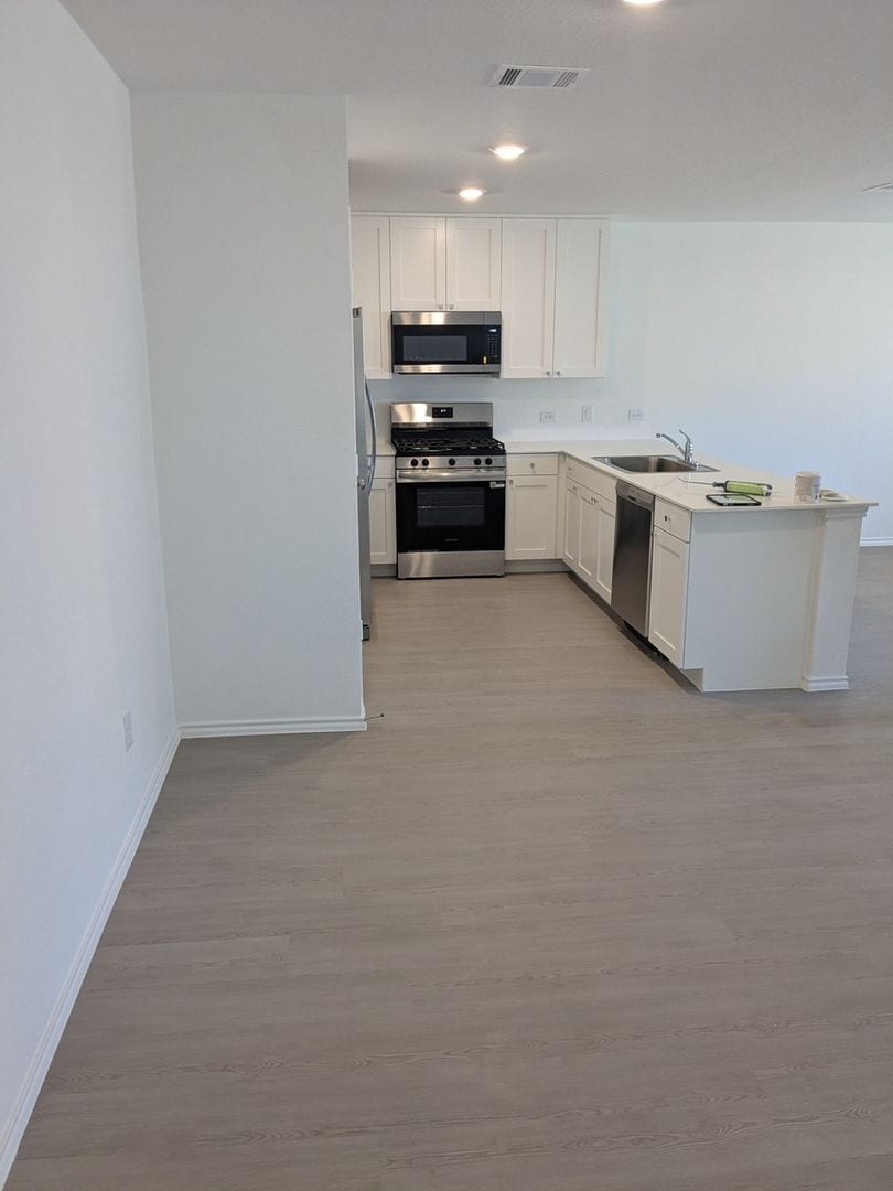 Building Photo - 400 Park Ave