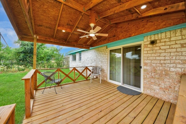 Building Photo - 4830 Ridgestone St