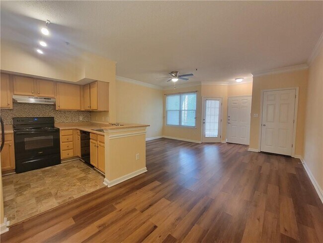 Building Photo - 245 Amal Dr SW