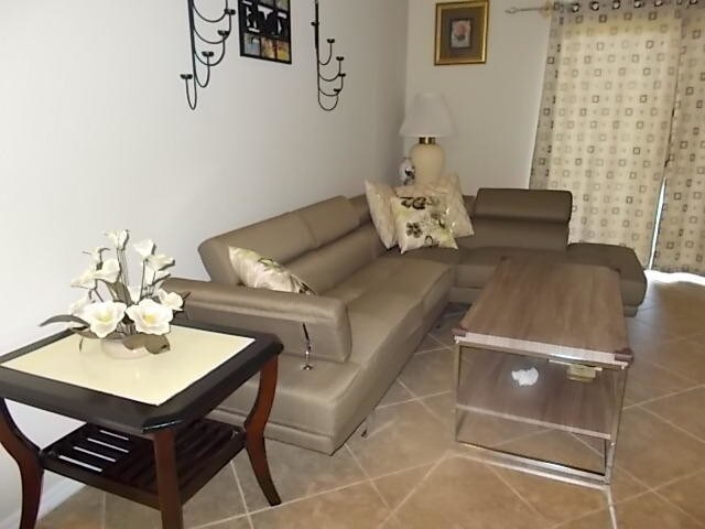 Building Photo - 1551 SE Wilshire Pl