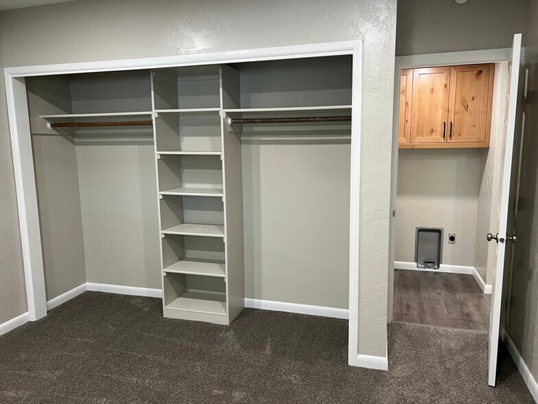 Building Photo - 1113-1115 Ivy St